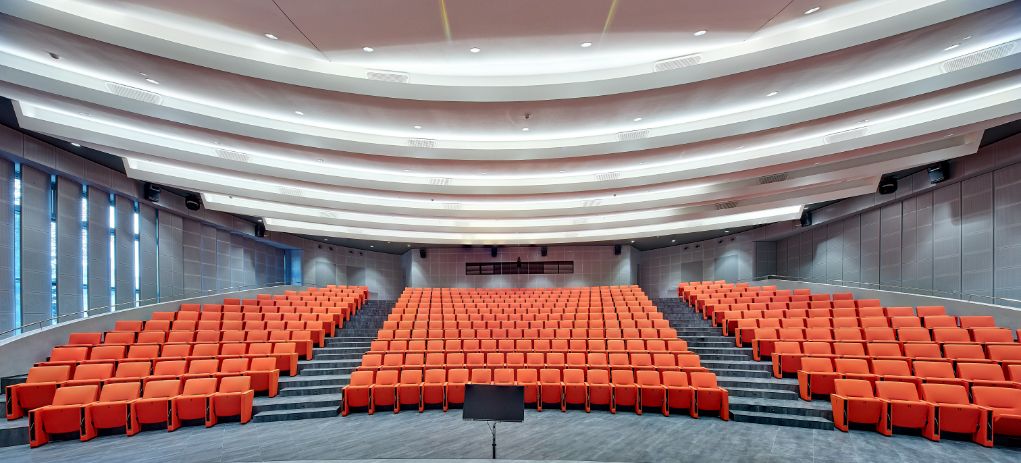 Aula akademického centra Univerzity Tomáše Bati Zlín