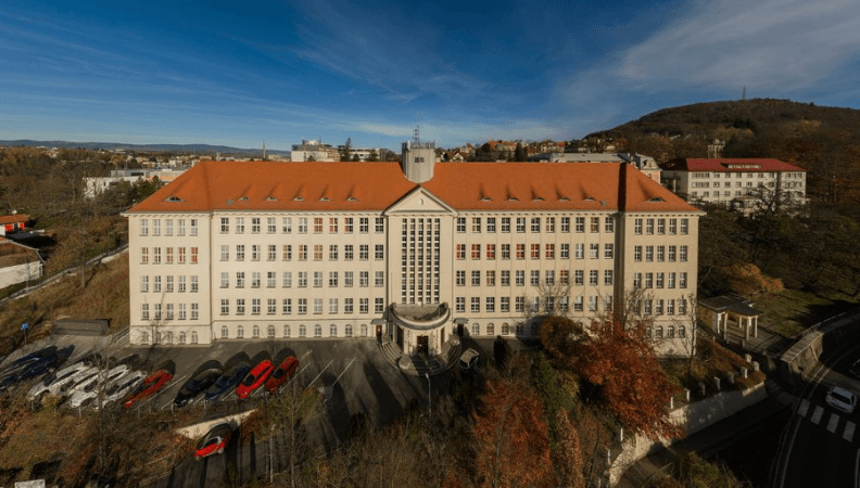 Obchodní akademie Karlovy Vary