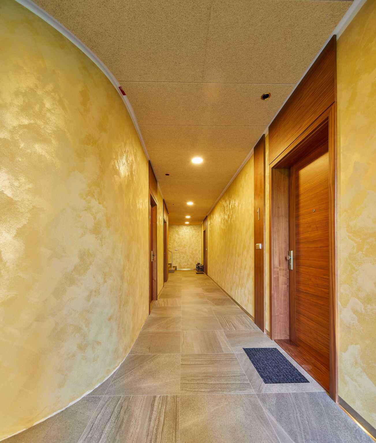Plastické dekorace se sádrovou omítkou
