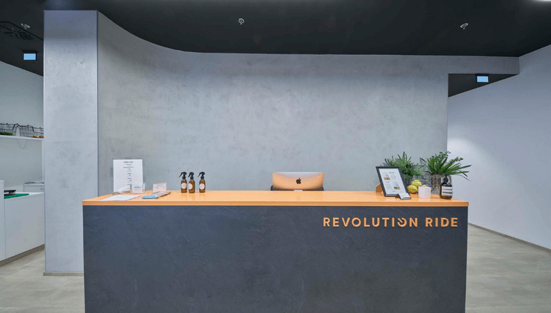 REVOLUTION RIDE - indoor cycling
